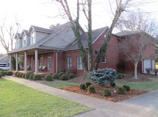 17 Glencove St, Frankfort, KY 40601