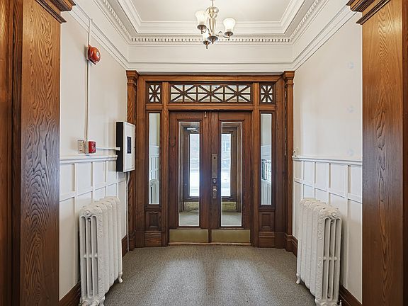 2nd image of 343 Avenue Clarke #6
