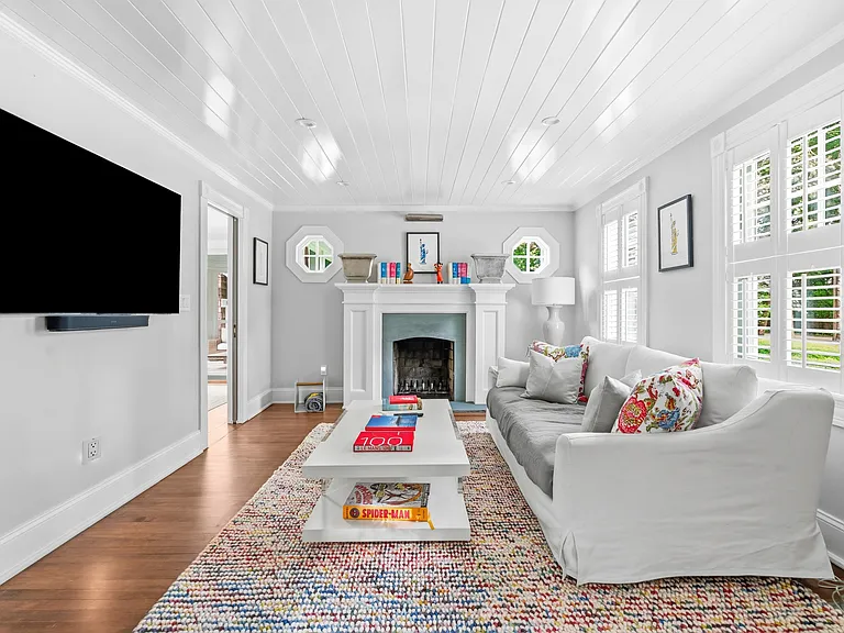 46 Maple Ln — Photo 6