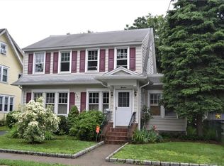 13 Delaware Ave, Norwalk, CT 06851