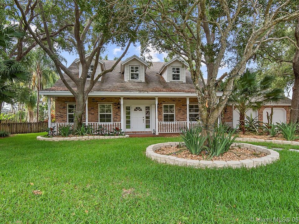1st image of 8220 SW 182nd St