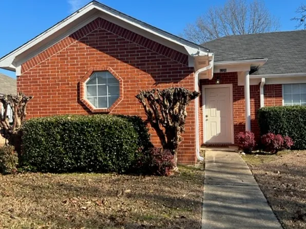 6206 Summerhill Pl, Texarkana, TX 75503