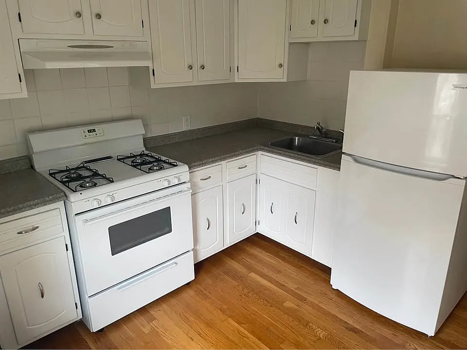 Building Photo - 78 Cedar St #2R