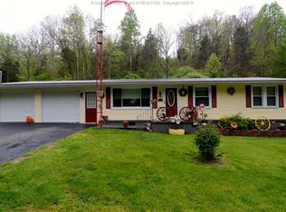 296 Ocheltree Rd, Ripley, WV 25271