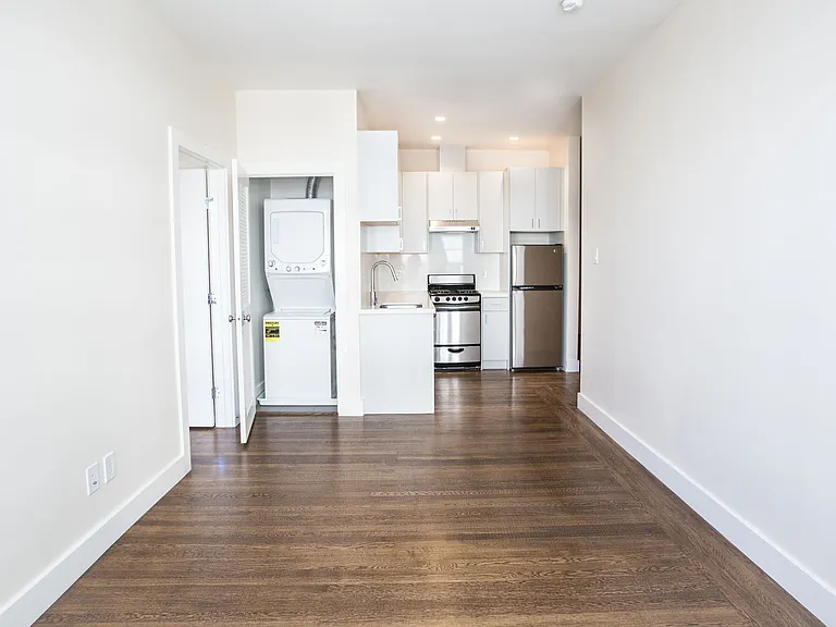 1405 Franklin — Photo 13