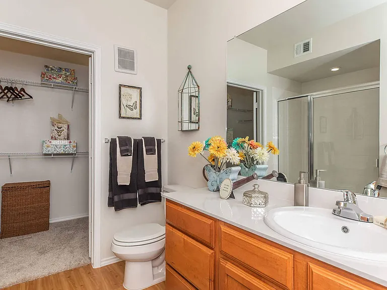 Connally at Clear Creek 55+ Apartments — Photo 34