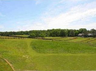 1132 Cambridge Hill Ln, Keswick, VA 22947