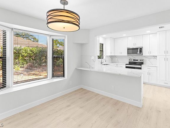 3rd image of 11232 San Sebastian Ln