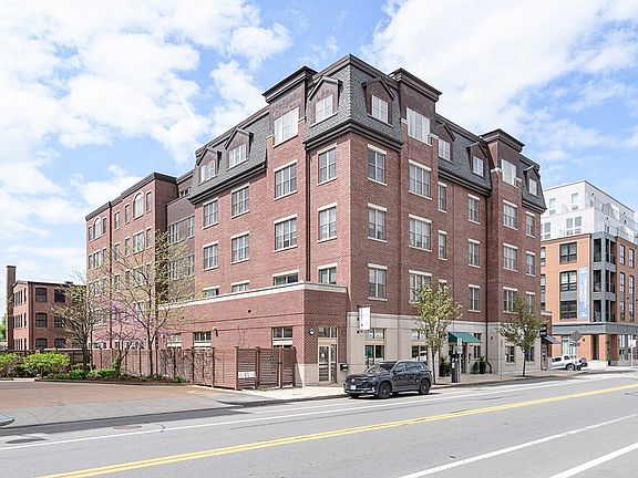 2nd image of 116-128 Rantoul St APT 210