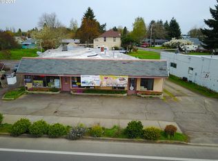 1019 Young St, Woodburn, OR 97071