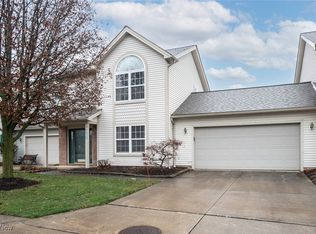 15973 Lakeview Ter, Middleburg Heights, OH 44130