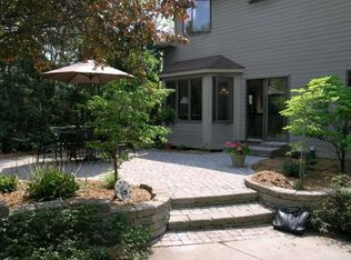 376 Baldwin Rd, Birmingham, MI 48009
