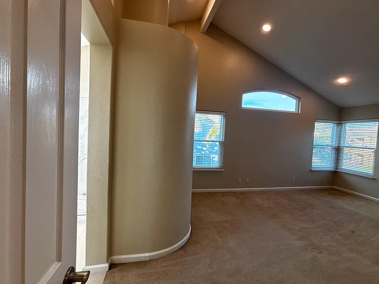 2901 Sorrento Way — Photo 9
