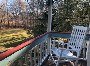 20 Burnett Rd, Saugerties, NY 12477