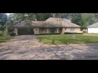 11140 Washington St, Kansas City, MO 64114