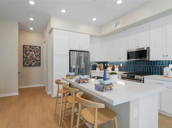 485 Mullberry Pl, Montebello, CA 90640