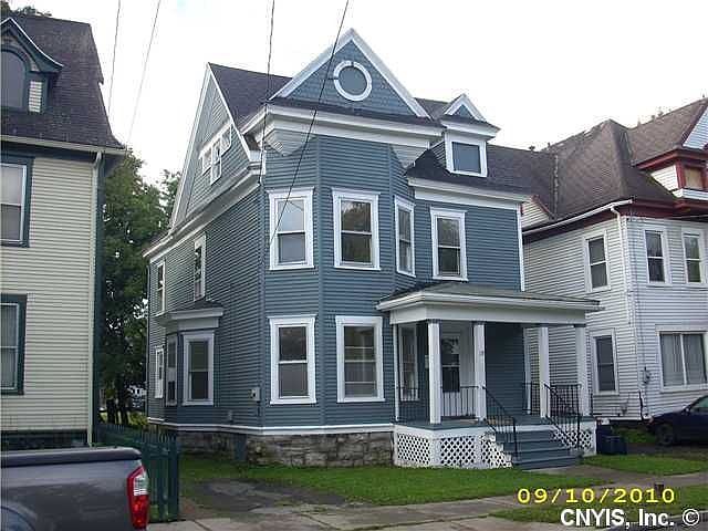 1st image of 135 Wood Ave