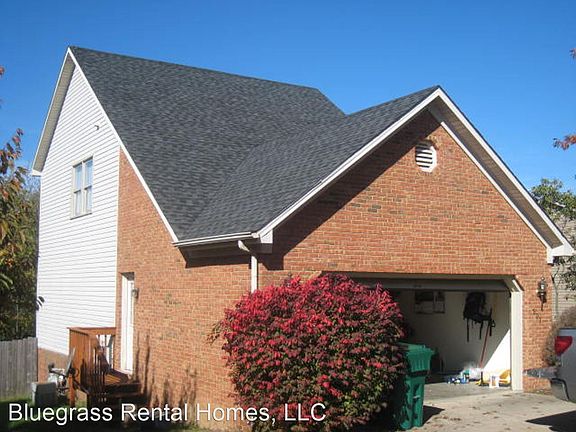 3rd image of 393 Stone Creek Dr
