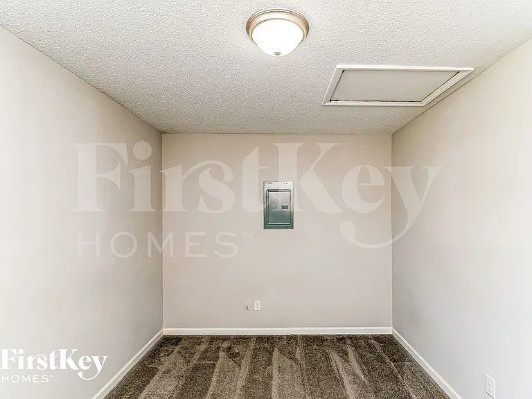 2466 Shadow Valley Rd — Photo 11
