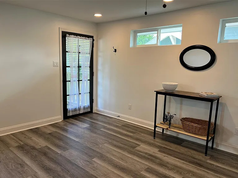 4703 Park Dr — Photo 2