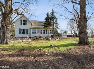 21743 Burr Oak Rd, Harvard, IL 60033