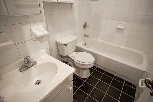 Rented by Lofts and Flats LLC | media 31