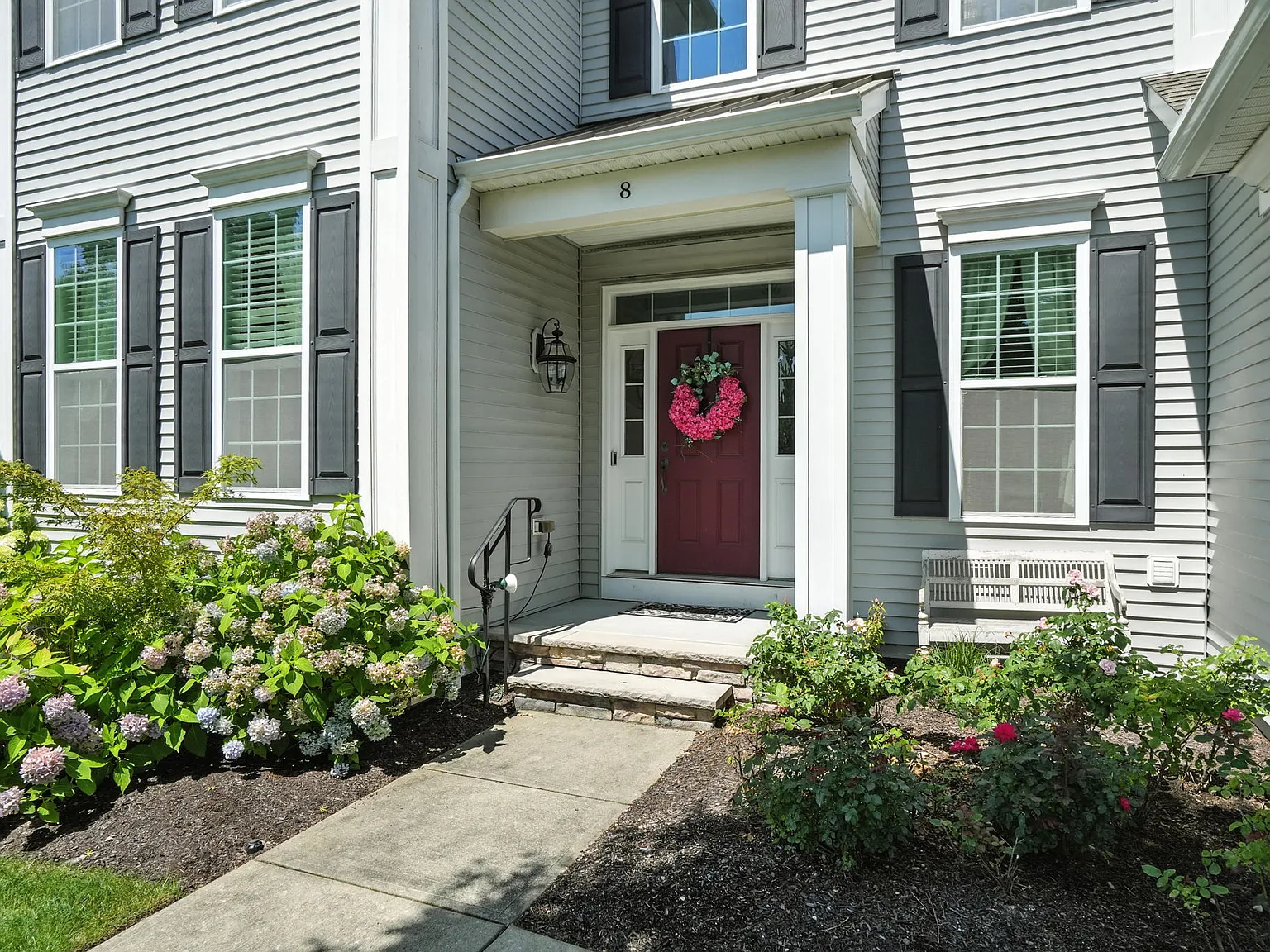 3 bed, 4186 sqft, $6,000 — Photo 3