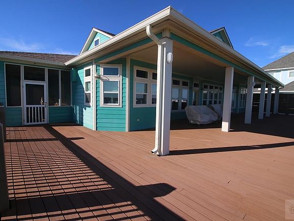 4th image of 3228 Gulf Castle Dr
