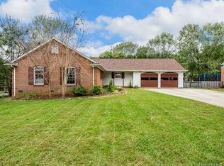 104 Bent Creek Ranch Road, Asheville, NC 28806