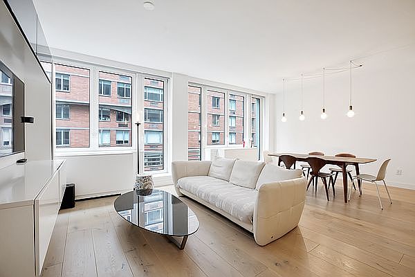 1st image of 125 W 21st St APT 4B