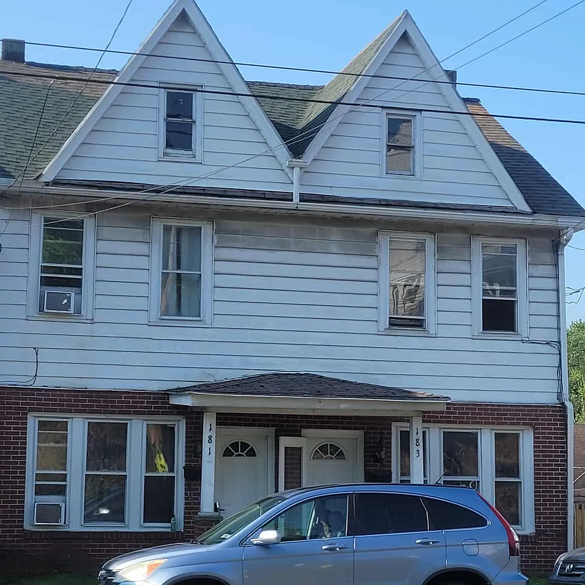 181 Valley St — Photo 1