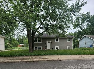18309 E Cheyenne Dr, Independence, MO 64056