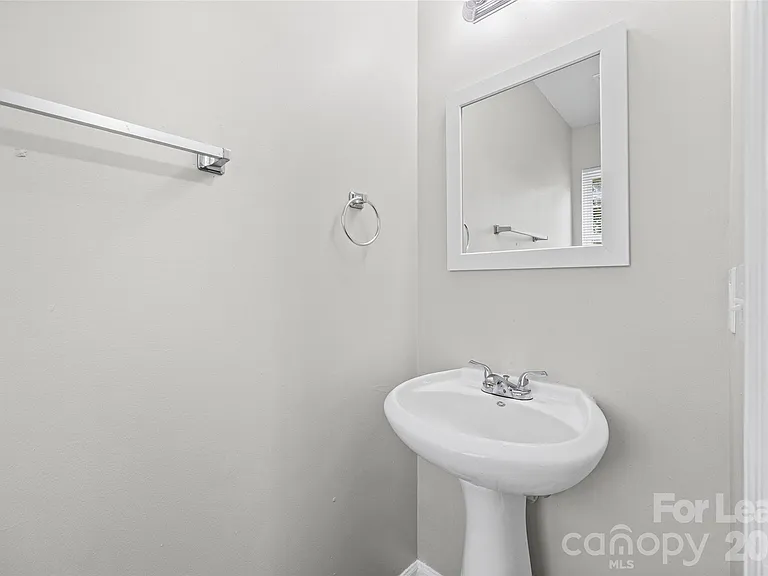 5194 Brooktree Dr — Photo 14