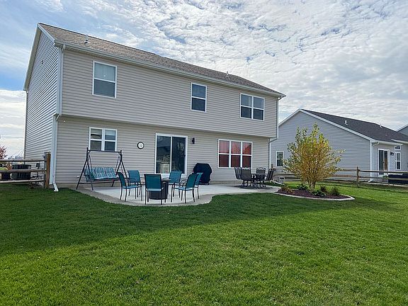 4th image of 207 Enright Dr