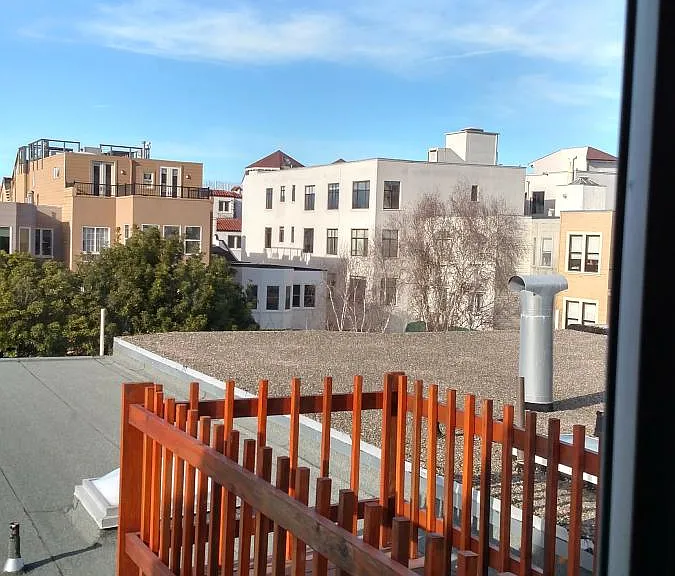 Bedroom view of dck