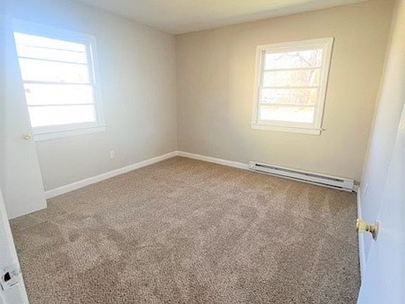 4th image of 3704 Yanceyville St Unit B