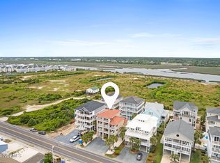 282 W 1st St, Ocean Isle Beach, NC 28469