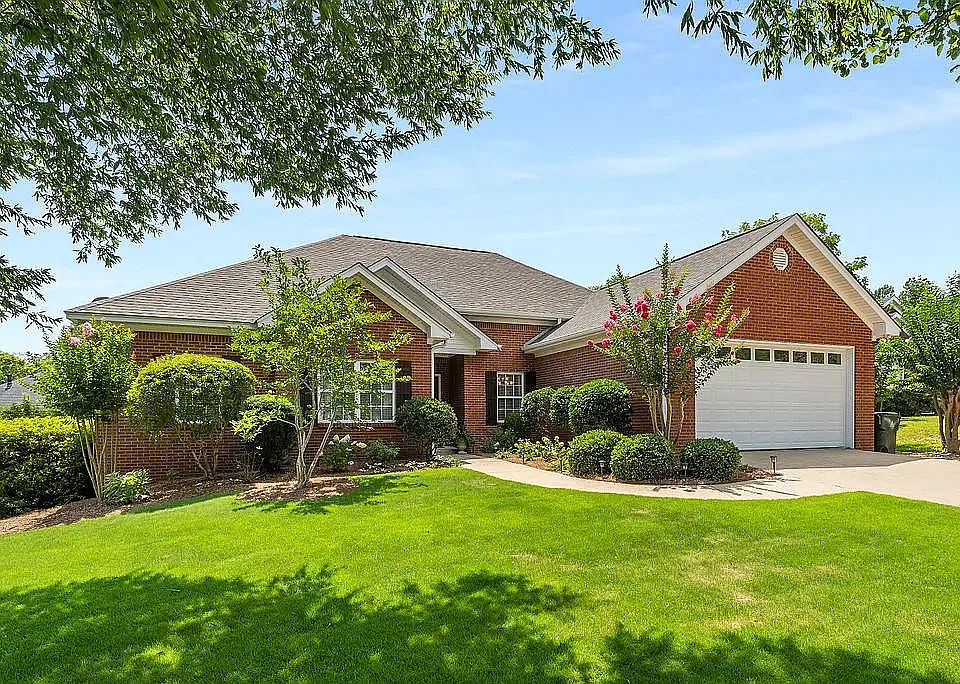 546 Rosemary Ct