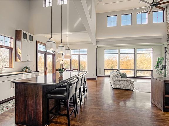 4th image of 5740 Clare Rd