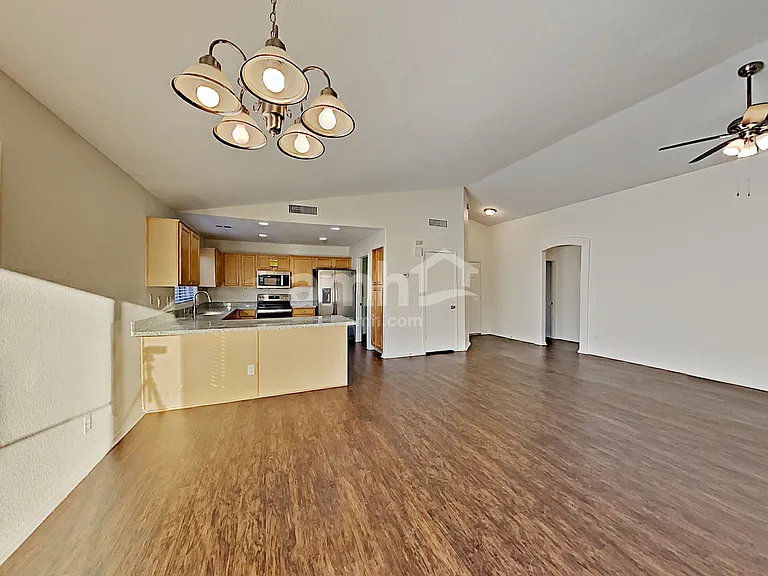 13984 N 134th Dr — Photo 7