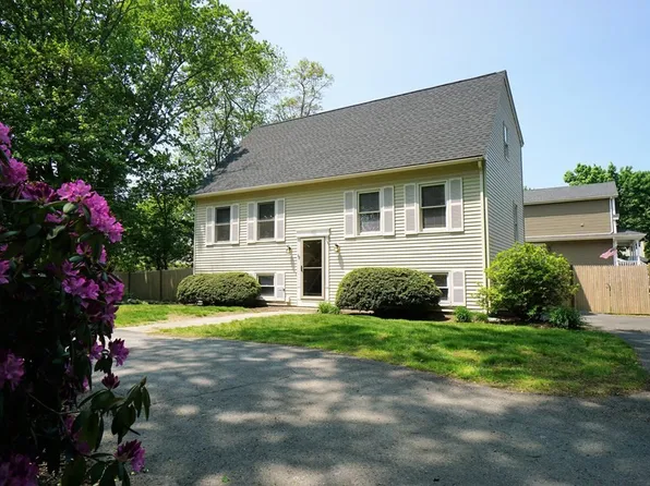 60 Burt Dr, North Attleboro, MA 02760