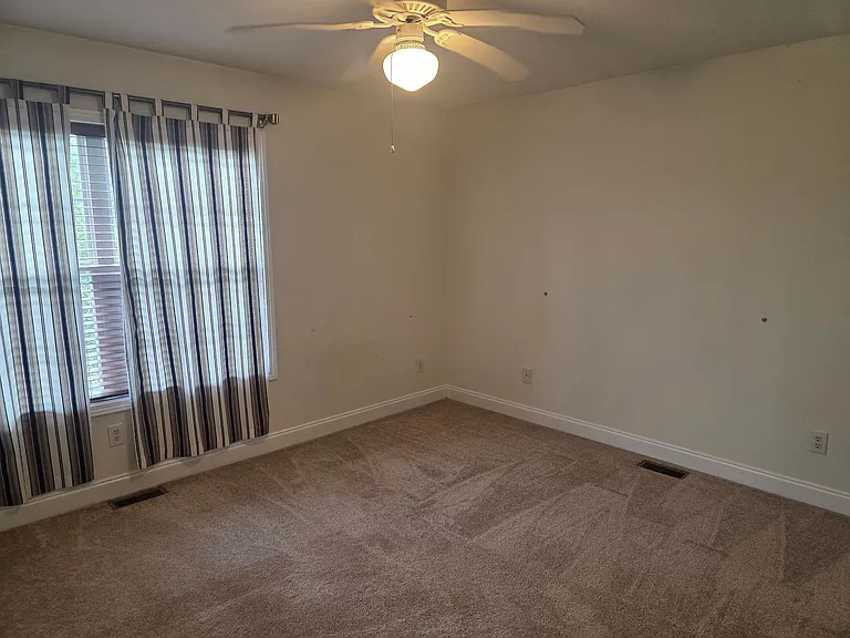 108 Heather Glen Cir — Photo 16