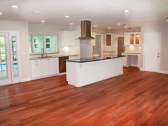 4th image of 7811 Alafia Dr