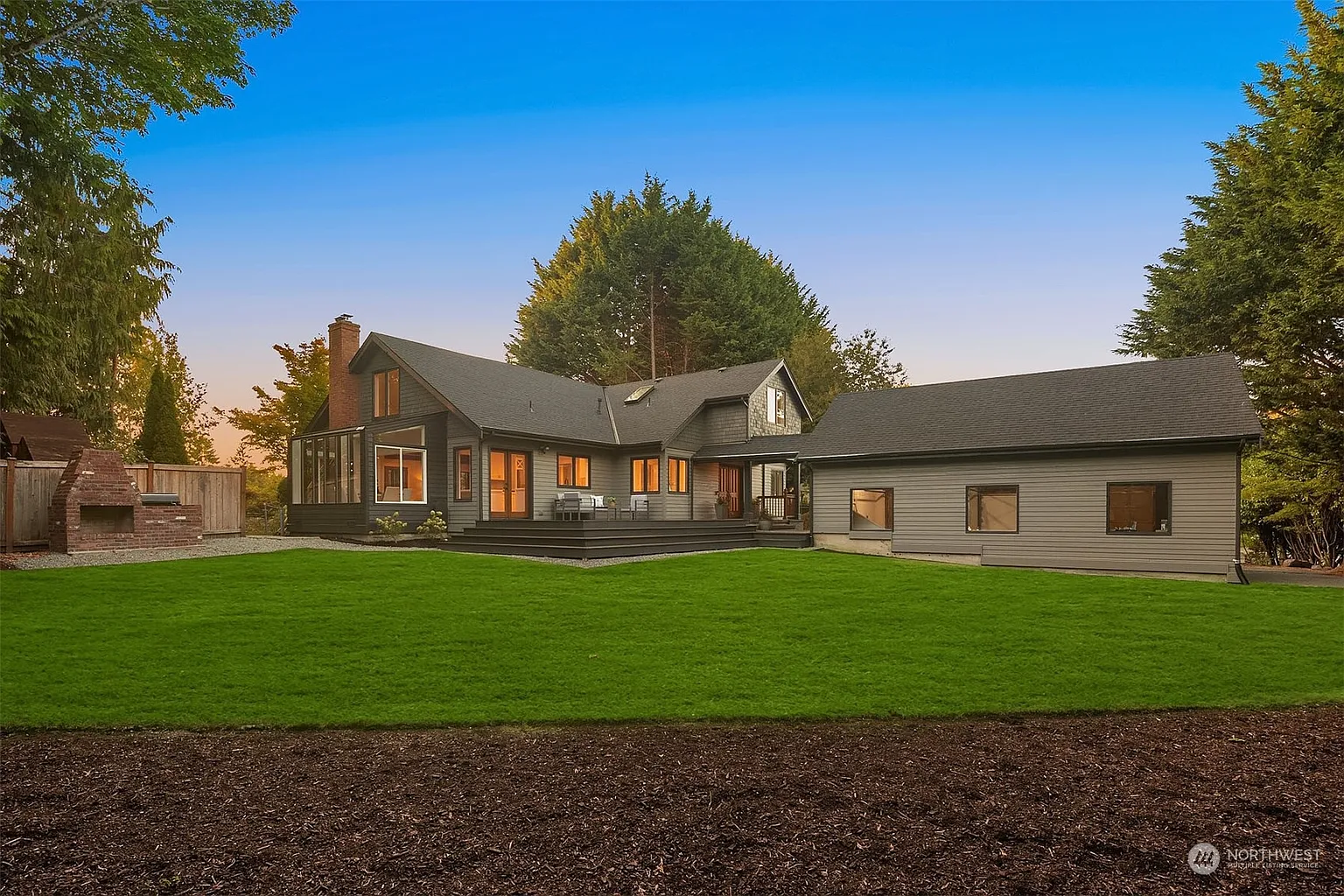 2209 109th Avenue NE photo 1