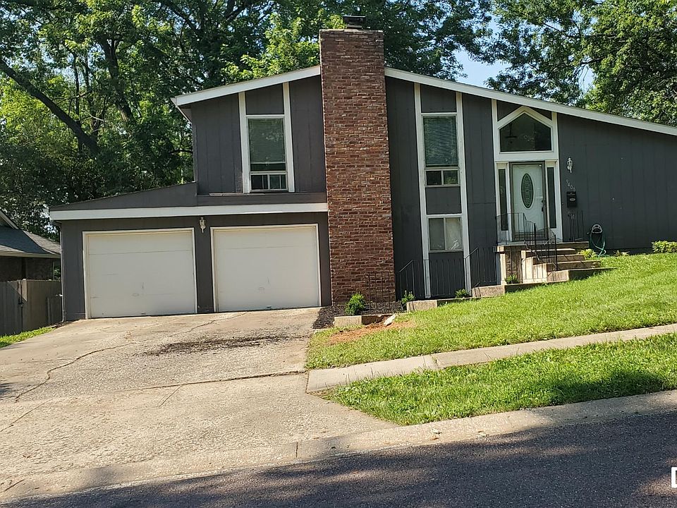 1st image of 9400 W 83rd Ter