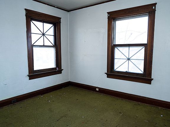 4th image of 707 Kammer Ave