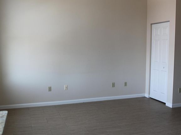 Living Room (washer/dryer to be moved/installed)