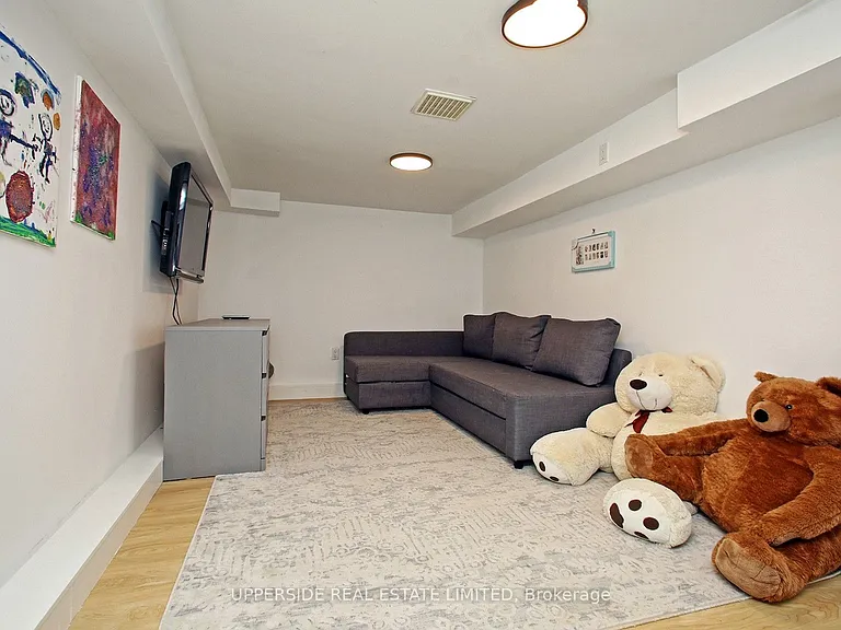 153 Collier St — Photo 24