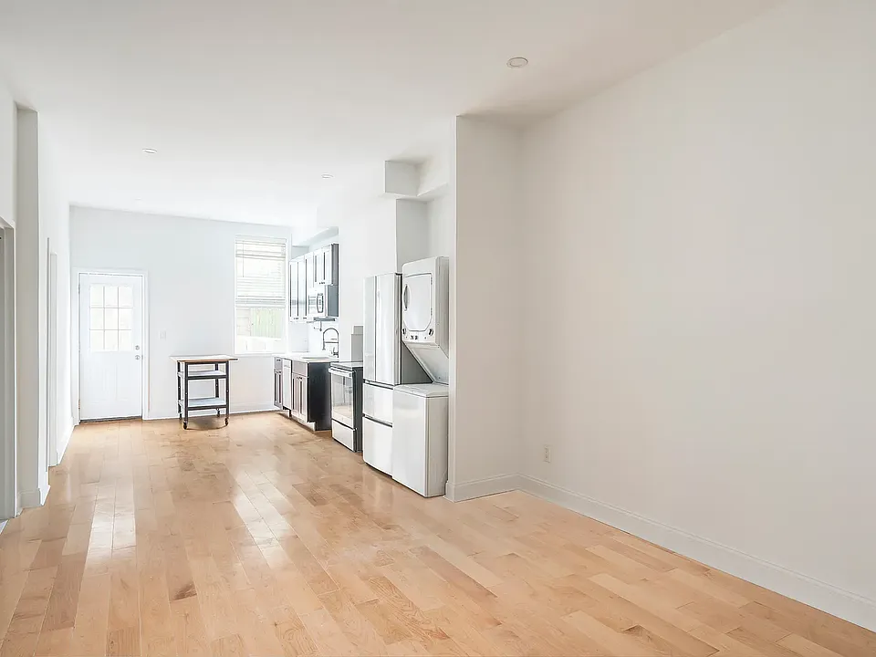 88 Wilson Ave #1