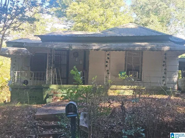 529 D St, Anniston, AL 36207